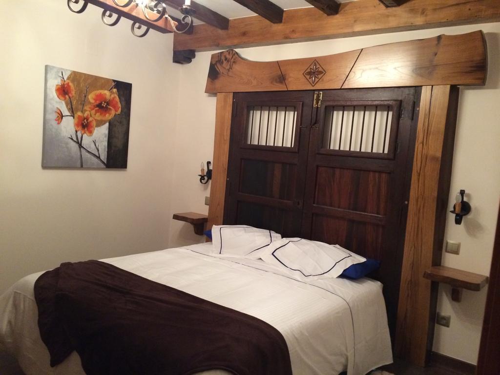 Posada El Molino De Cadalso Cereceda  Ruang foto